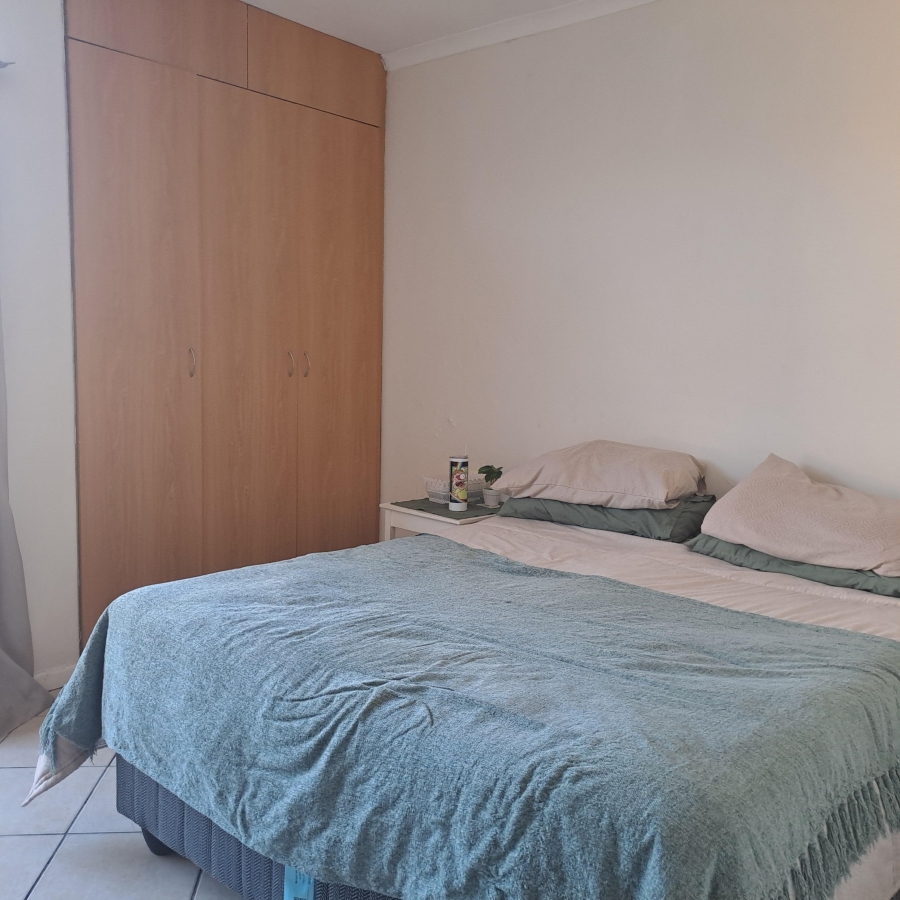 2 Bedroom Property for Sale in Whispering Pines Western Cape